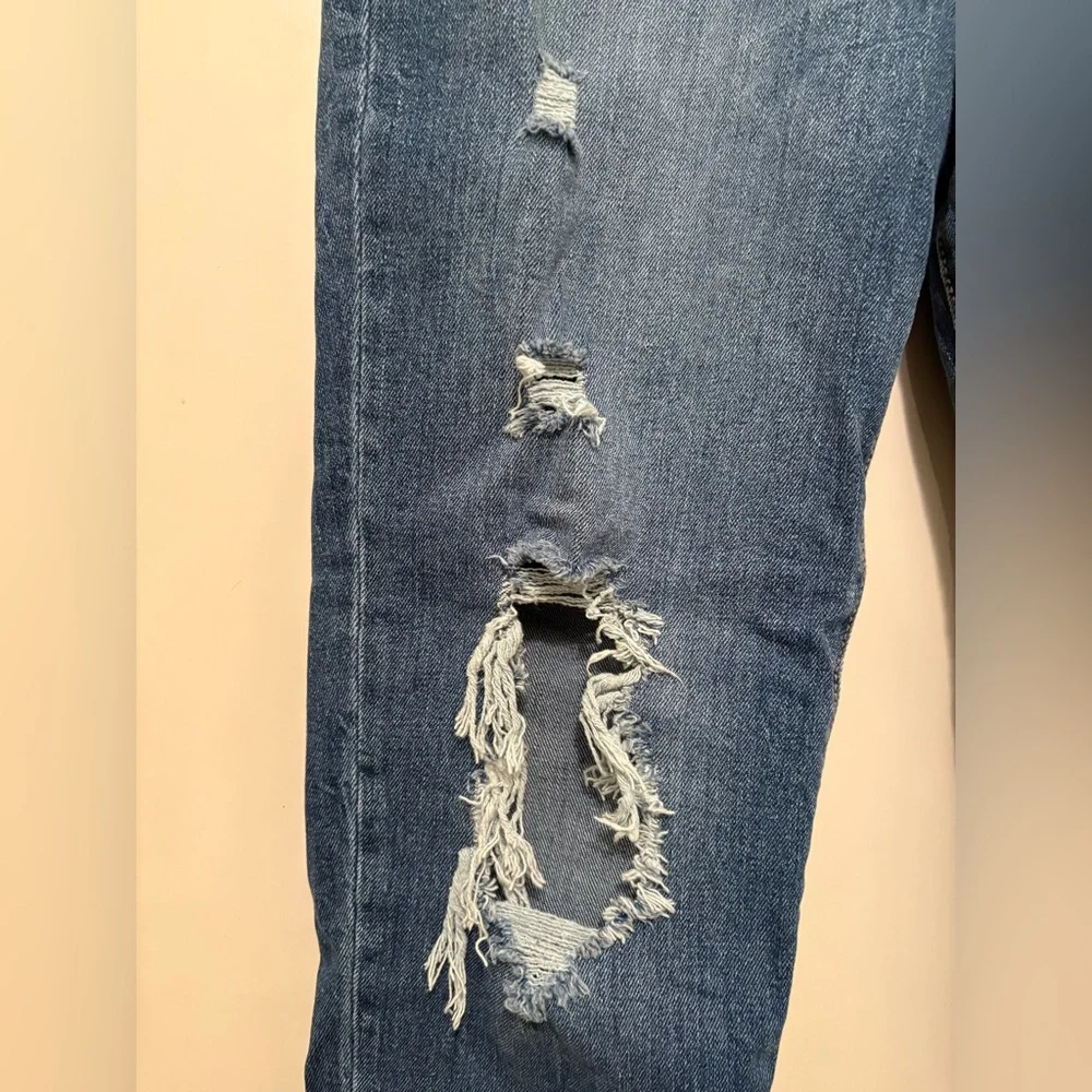 NWOT Old Navy O.G. Straight Ripped Jeans - Picture 5 of 6